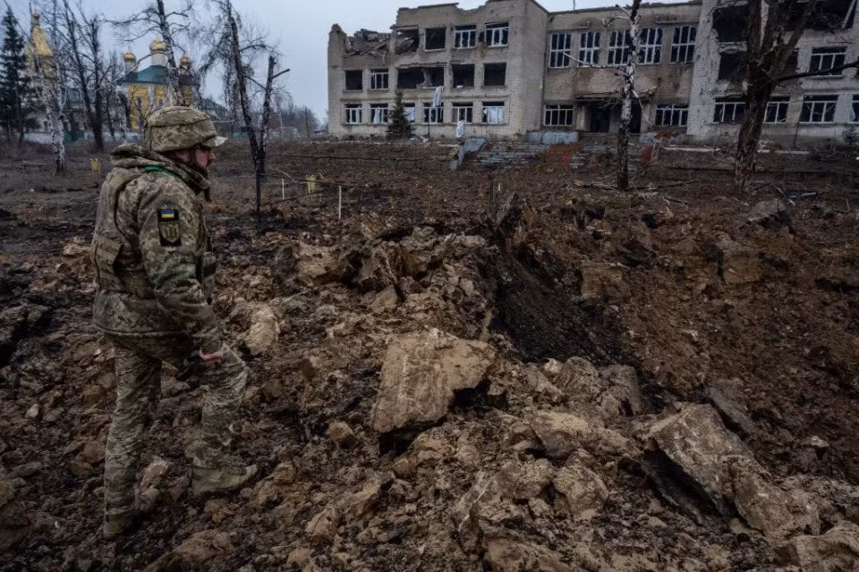 Chính các đơn vị Ukraine có nhiệm vụ phòng thủ Avdiivka là những người chứng kiến mối đe dọa mà bom FAB Nga gây ra cho các vị trí của họ nhiều nhất. Trên thực tế, việc Không quân Nga sử dụng ồ ạt bom FAB với mô-đun UMPK, đã trở thành một trong những yếu tố quyết định trong thành công của Quân đội Nga ở Avdiivka vừa qua.