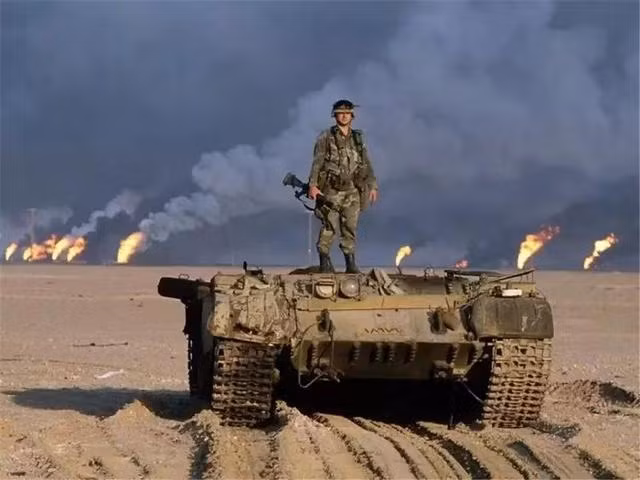 Thử tưởng tượng, nếu trong cuộc chiến vùng Vịnh năm 1991, nếu không bị quân đội Mỹ mua chuộc các tướng lĩnh cao cấp của Iraq và tinh thần chiến đấu của binh lính Iraq không bị sa sút trong các cuộc không kích, thì quân đội Mỹ liệu có nhanh chóng đánh bại Iraq nhanh chóng như vậy? Nếu Quân đội Iraq kiên cường bám trụ như lực lượng Taliban ở Afghanistan, thì chắc chắn Quân đội Mỹ phải trả một cái giá rất đắt. 