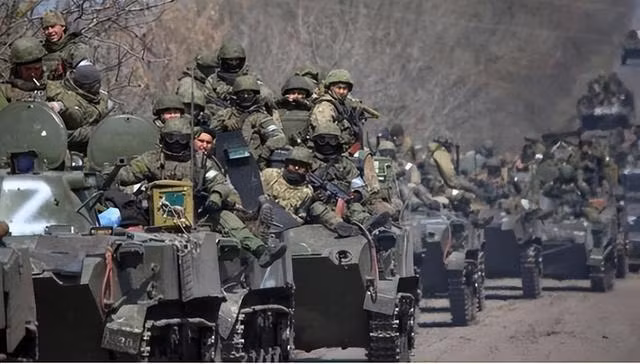 Cho đến nay, chỉ xét riêng trận Bakhmut, có thể nói là chiến thắng của quân phòng thủ Ukraine, hoặc cũng có thể nói là chiến thắng của lính đánh thuê Wagner của Nga. Nhưng Quân đội Nga đang bao vây xung quanh Bakhmut và chưa hề có động tĩnh; có lẽ họ chờ “con cá to” khi quân Ukraine phản công tại Bakhmut và úp một lượt. 