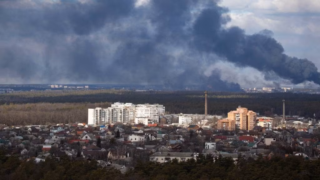 Ukraine không ngừng tuyên bố rằng, lực lượng phòng không của họ có thể đánh chặn thành công số lượng lớn tên lửa của Nga; nhưng trên thực tế, năng lực đánh chặn của Ukraine rất rõ ràng. Chúng ta có thể thấy, nếu chỉ một số “rất ít” tên lửa của Nga không bị đánh chặn, tại sao lại tàn phá cơ sở hạ tầng của Ukraine lớn như vậy? 
