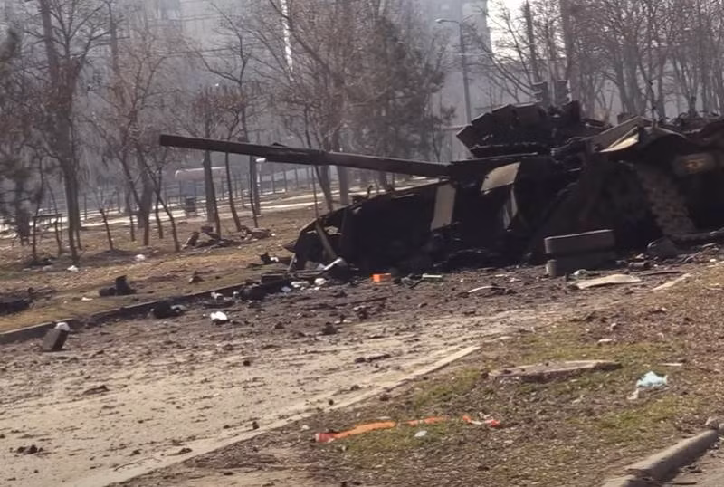 Quân đội Nga cũng phá hủy 243 hệ thống phòng không của Ukraine, bao gồm S-300, Buk-M1, Osa-AKM; 241 bệ phóng tên lửa vác vai, 2.028 xe quân sự các loại; 130 máy bay, 99 trực thăng và 441 máy bay không người lái.