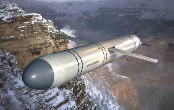 Cũng theo thông tin từ Bộ Tổng tham mưu Quân đội Ukraine, chỉ hơn một tuần tiến hành chiến dịch quân sự tại Ukraine, hiện Quân đội Nga đã sử dụng gần như hết số tên lửa hành trình tấn công mặt đất tầm xa Calibre. 