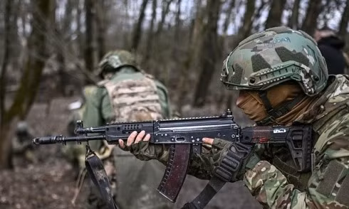 Cánh quân này hiệp đồng với quân Nga trước đó đã tiến vào Ukraine từ phía tây khu vực Kursk (khi đó AFU còn kiểm soát), qua đó giúp RFAF lập vùng đệm an ninh biên giới Sumy mà Điện Kremlin đã tuyên bố, trên diện tích khoảng 50 km2. Vùng đệm an ninh ngày càng mở rộng này, có phải là lý do chính khiến RFAF sẵn sàng tuyên bố ngừng bắn vào lễ Phục sinh.