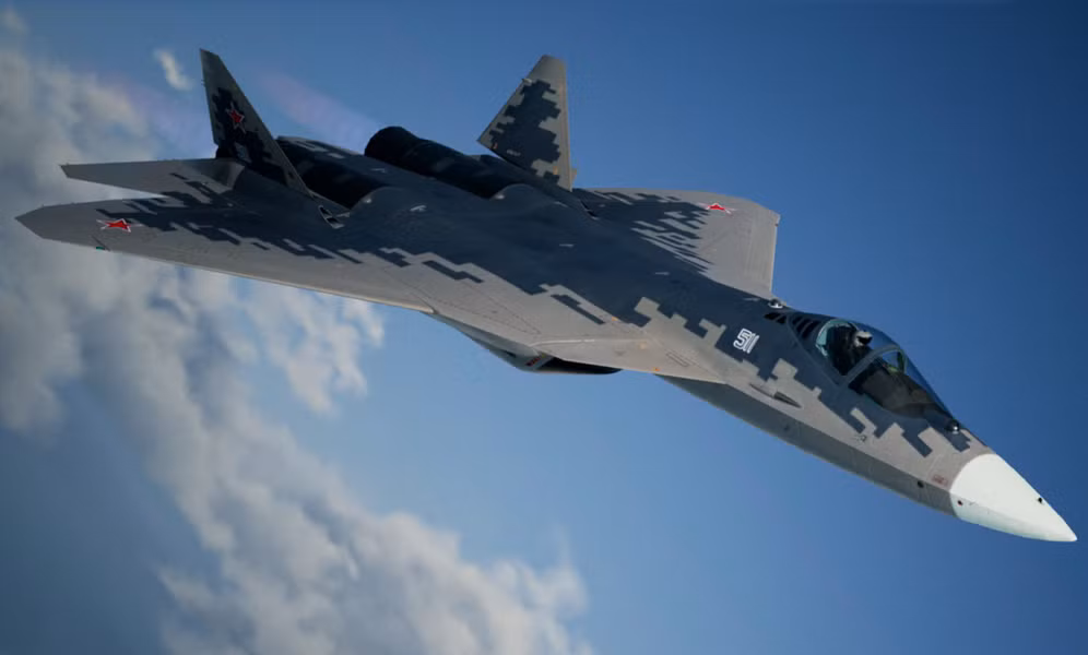 Truyền thông nhà nước Nga vào tháng 6/2022 đưa tin, một máy bay chiến đấu Su-57 đã tham chiến ở chiến trường Ukraine và được giao nhiệm vụ phát hiện và tiêu diệt các mục tiêu phòng không của Ukraine và đã hoàn thành xuất sắc nhiệm vụ.