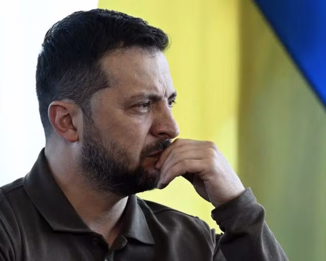 Cuộc phản công của Ukraine bị chia rẽ ngay ở cấp cao nhất? Cuoc phan cong cua Ukraine bi chia re ngay o cap cao nhat?