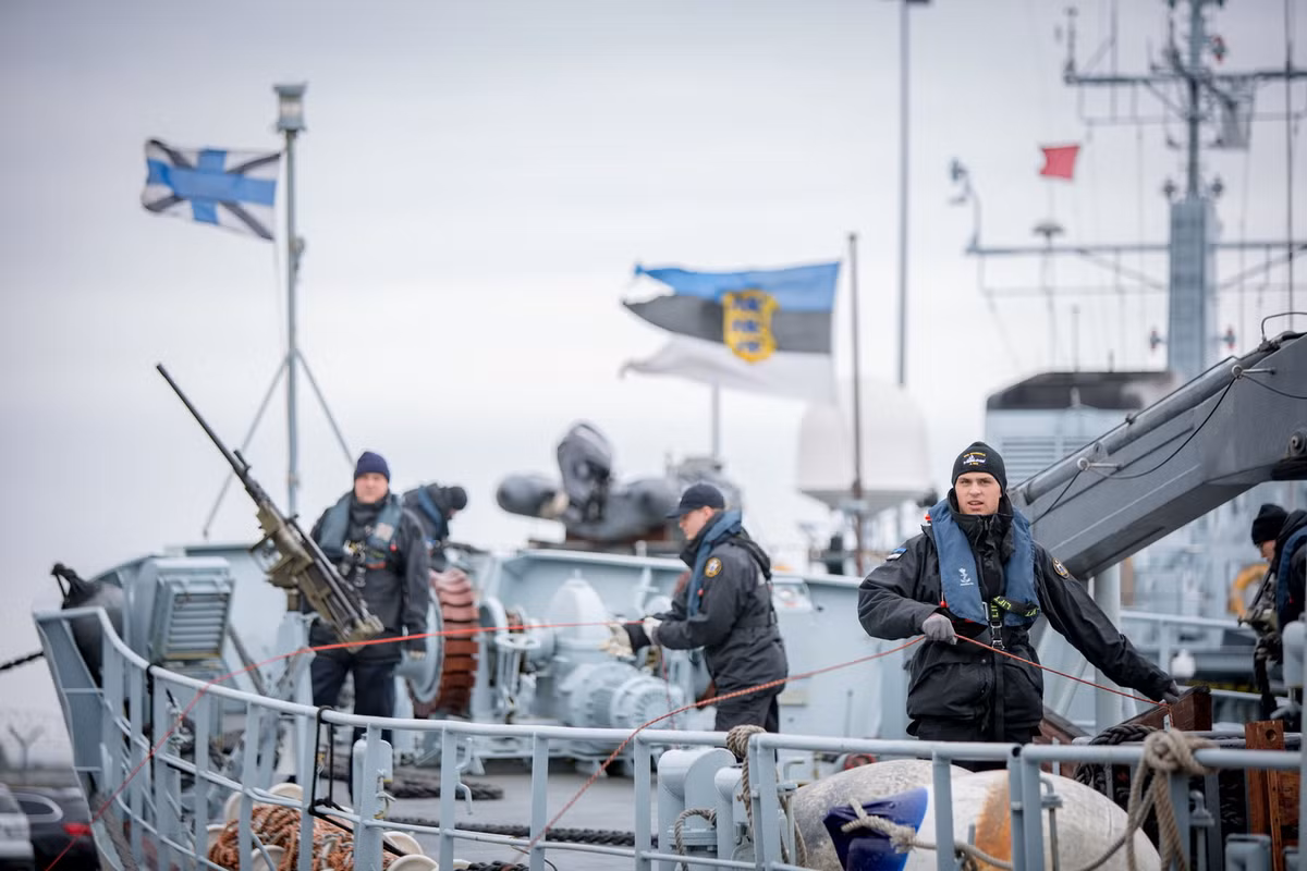 NATO đã bố trí sức mạnh hải quân quan trọng ở Biển Baltic, nhưng lực lượng này không thuộc về Estonia, cũng như không thuộc về bất kỳ quốc gia Baltic nào khác.