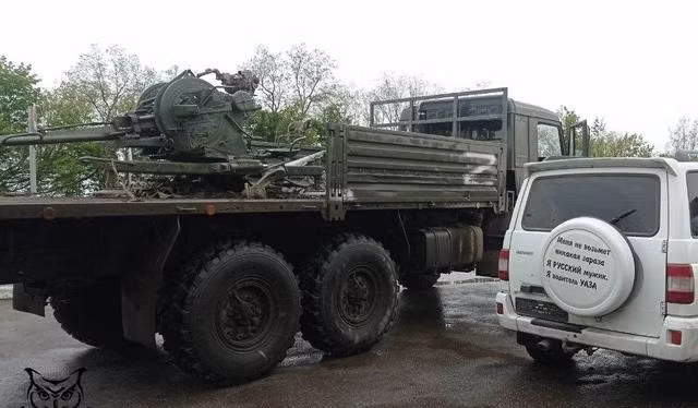 Do cuộc chiến tổng lực kéo dài, nên số lượng vũ khí chiến đấu chủ lực của Quân đội Nga ngày càng giảm, chủ yếu phải dựa vào kho dự trữ của Liên Xô để bổ sung.