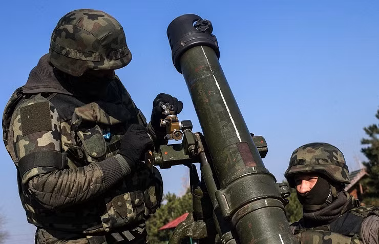 Số vũ khí trên được triển khai gần làng Ternovoe (cách Donetsk 57 km về phía đông), Bugaevka, Shimshinovka (27 km về phía tây nam Luhansk) và khu dân cư Miusinsk (cách Luhansk 62 km về phía tây nam); cũng như 6 trận địa bố trí pháo xe kéo, trên khu vực gần làng Miusinsk.