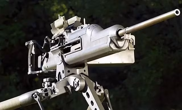 Do vậy, cho dù quân đội Ukraine có trang bị súng máy trang bị ống ngắm ảnh nhiệt của Mỹ, thì cũng khó phát hiện ra UAV Geran-2. Khó khăn trong việc phát hiện, mới chính là chìa khóa cho sự đột phá của UAV Nga.
