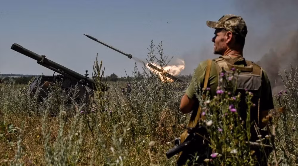 Tuy nhiên, thực tế không như những gì Tổng thống Zelensky mong đợi, Ukraine thiếu sự hỗ trợ về đạn pháo, hỏa lực chiến đấu chủ yếu của Quân đội Ukraine. Hiện tại, Mỹ và các nước phương Tây không thể cung cấp cho Ukraine những nhu cầu cơ bản về đạn pháo. 