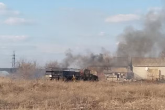 Hiện phía Ukraine cũng chưa đưa ra bình luận nào về việc sử dụng hai UAV TB2 ở khu vực Donbass cùng một lúc. Theo thông tin trước đó, Quân đội Ukraine có thể được Thổ Nhĩ Kỳ chuyển giao 12 chiếc UAV TB2, để chuẩn bị thực hiện chiến dịch quân sự ở khu vực Donbass.