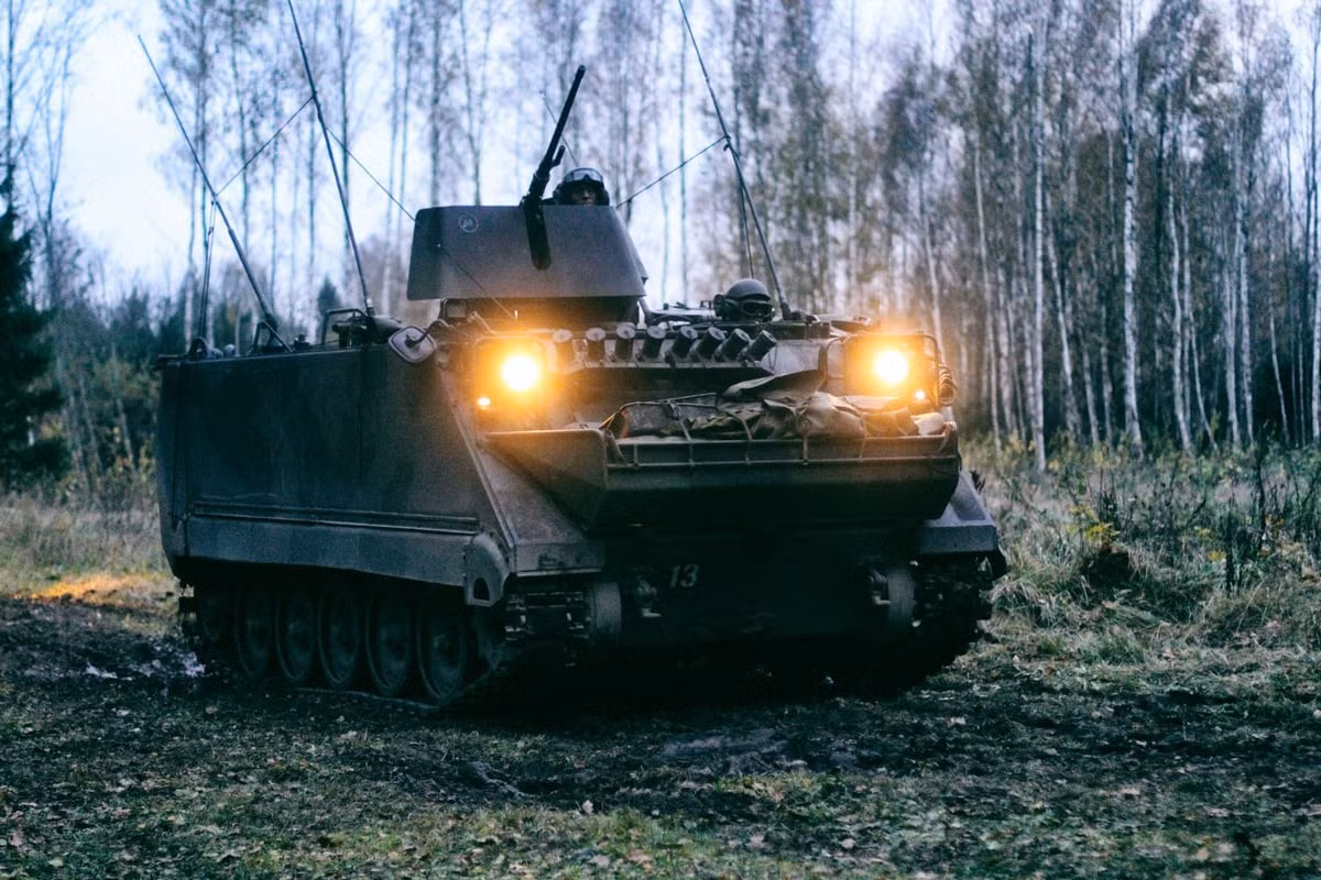 Hiện Quân đội Ukraine đang sử dụng rất nhiều các phương tiện bọc thép của các quốc gia khác nhau; và không chắc rằng, các thiết bị quân sự khác của Mỹ, Tây Âu hay Thổ Nhĩ Kỳ, liệu có chịu được nhiệt độ sương giá âm từ 10 đến âm 15 độ hay không? Nhưng một câu hỏi đặt ra, điều gì sẽ xảy ra với số xe bọc thép viện trợ của Ukraine, nếu trời lạnh hơn âm 20 độ? 