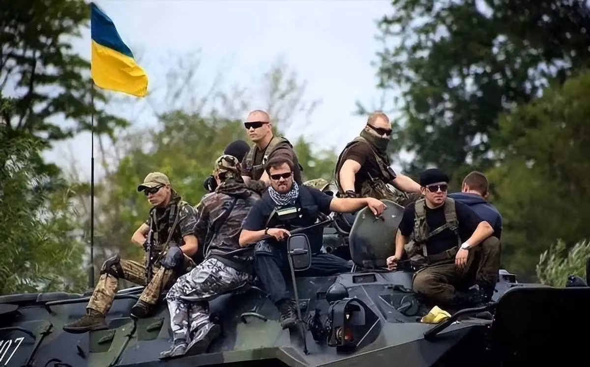Dan vu khi Nga danh rieng de doi pho linh danh thue o Ukraine-Hinh-3