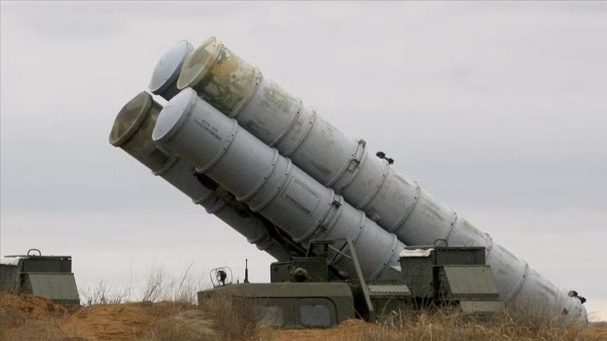 Thông tin hiện có cho thấy, lực lượng vũ trang Ukraine đã chuyển các hệ thống tên lửa phòng không S-300 đến khu vực Sadovoe và Pravdin. Nhiệm vụ chính của các hệ thống này là vô hiệu hóa mối đe dọa từ máy bay chiến đấu của Nga. 