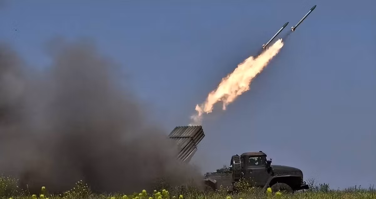 Còn đối với quân đội Ukraine, một khi quân Nga được điều động để tiến hành các cuộc tấn công cường độ cao vào các mục tiêu dọc bờ sông của Ukraine, thì các chiến dịch đổ bộ được tổ chức tốt của quân đội Ukraine, sẽ phải đối mặt với rất nhiều nguy cơ.