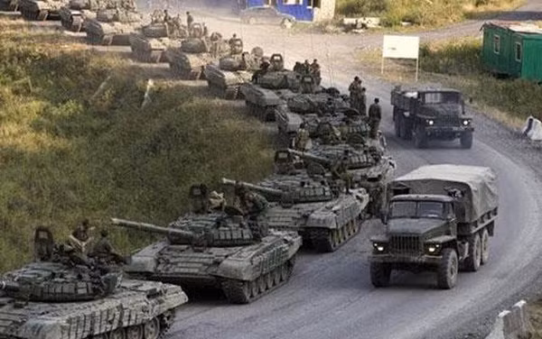 Một số nhà phân tích cho rằng, cuộc tấn công quy mô lớn vào thủ đô Kyiv của quân đội Nga, có thể tiến xa hơn về phía tây hơn mọi người mong đợi. Nó sẽ làm suy yếu đáng kể ý chí kháng cự của những người bảo vệ Kyiv.