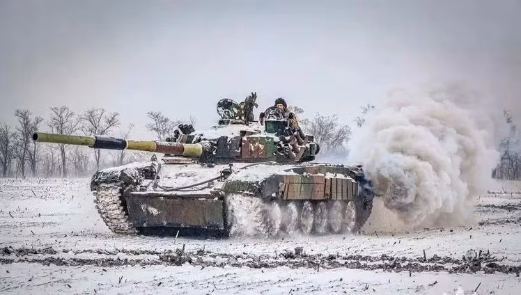 Ở Avdiivka, các trận địa phòng ngự kiên cố của Ukraine đã khiến cuộc tấn công của Quân đội Nga vào thành phố này bế tắc dù đã mất nhiều tháng trời và gây ra số thương vong lớn cũng như tổn thất về vũ khí, trang bị.