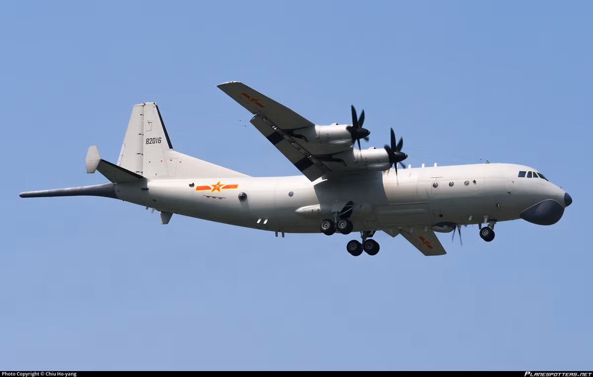 Hai chiếc máy bay tương tự đã được nhìn thấy vào ngày 7/5/2021, và một trong số những chiếc này được nhìn thấy đang lăn bánh về phía đường băng, trong một bức ảnh vệ tinh khác đã được xuất bản trên Google Earth.