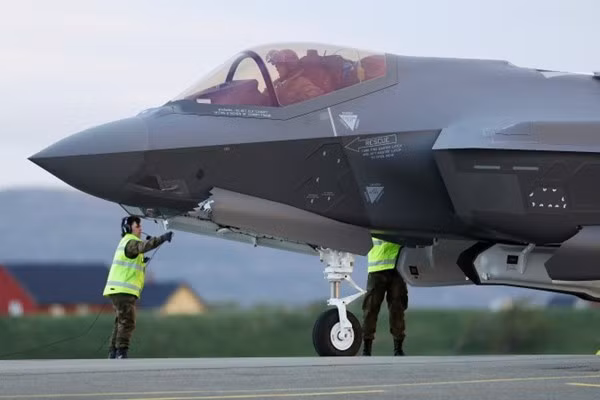 Đáng chú ý, hiện Na Uy là khách hàng ưu tiên và là đối tác quan trọng trong cả chương trình tiêm kích F-16 và F-35.