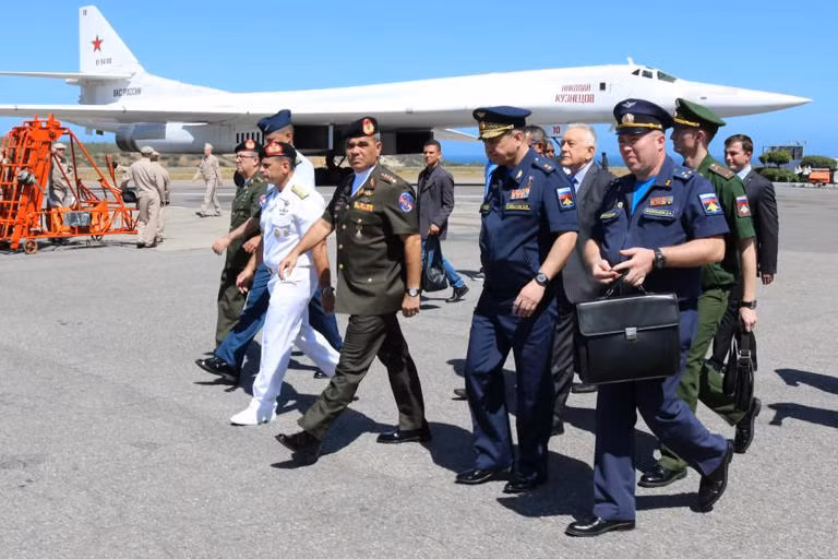 Khu vực Mỹ Latinh – thường được xem là đồng minh đáng tin cậy của Moscow. Đúng như dự đoán, Cuba vẫn giữ chính sách ủng hộ Nga. Khi Chủ tịch Duma Quốc gia Nga có mặt tại Cuba hôm thứ Tư (23/2), người đồng cấp Esteban Lazo cho biết Moscow có quyền tự vệ và NATO phải thực hiện các bảo đảm an ninh mà Nga yêu cầu.
