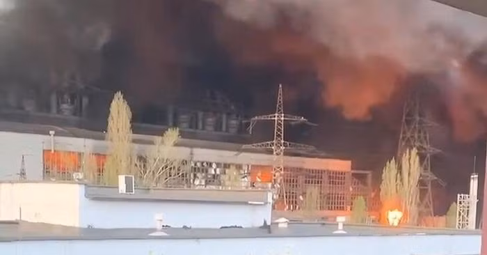 Theo hãng tin nhà nước Ukraine Ukrinform ngày 11/4 đưa tin, Bộ trưởng Năng lượng Ukraine Galushenko cho biết, tên lửa Nga đã tấn công Kiev, Kharkiv, Lviv, Zaporozhye và Odessa vào ngày hôm đó, các nhà máy điện lớn nhất ở Ukraine và nhà máy nhiệt điện lớn nhất ở thủ đô Kiev, đã bị phá hủy hoàn toàn bởi các cuộc không kích của Nga.