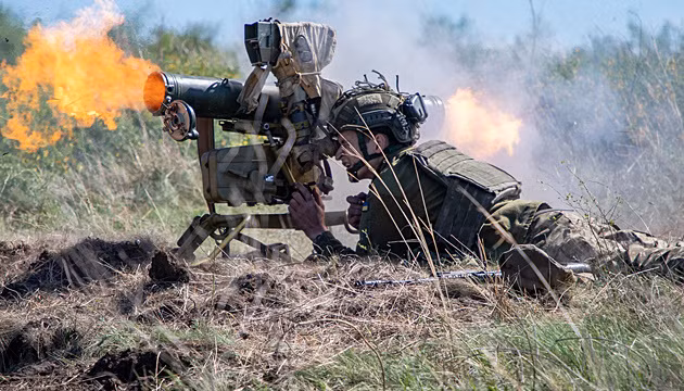 Theo kênh Military Chronicles, theo đánh giá từ phía Ukraine, hầu hết các đơn vị tinh nhuệ của họ đều tập trung ở khu vực Kurakhovsky. Mối quan tâm lớn nhất của lực lượng phòng thủ Ukraine ở thành phố Kurakhove, chính là hướng tiến công của quân Nga từ hướng bắc và hướng đông.