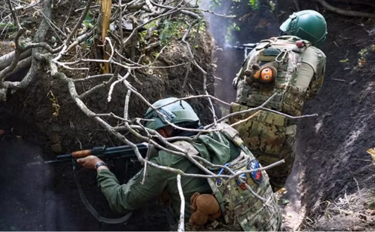 Bây giờ, cuộc tấn công ở mặt trận phía bắc sắp bắt đầu, và RFAF ở mặt trận phía nam sắp phát động một cuộc tổng tấn công vào khu vực thành phố Pokrovsk hoặc tiến về phía bắc hoặc phía tây.