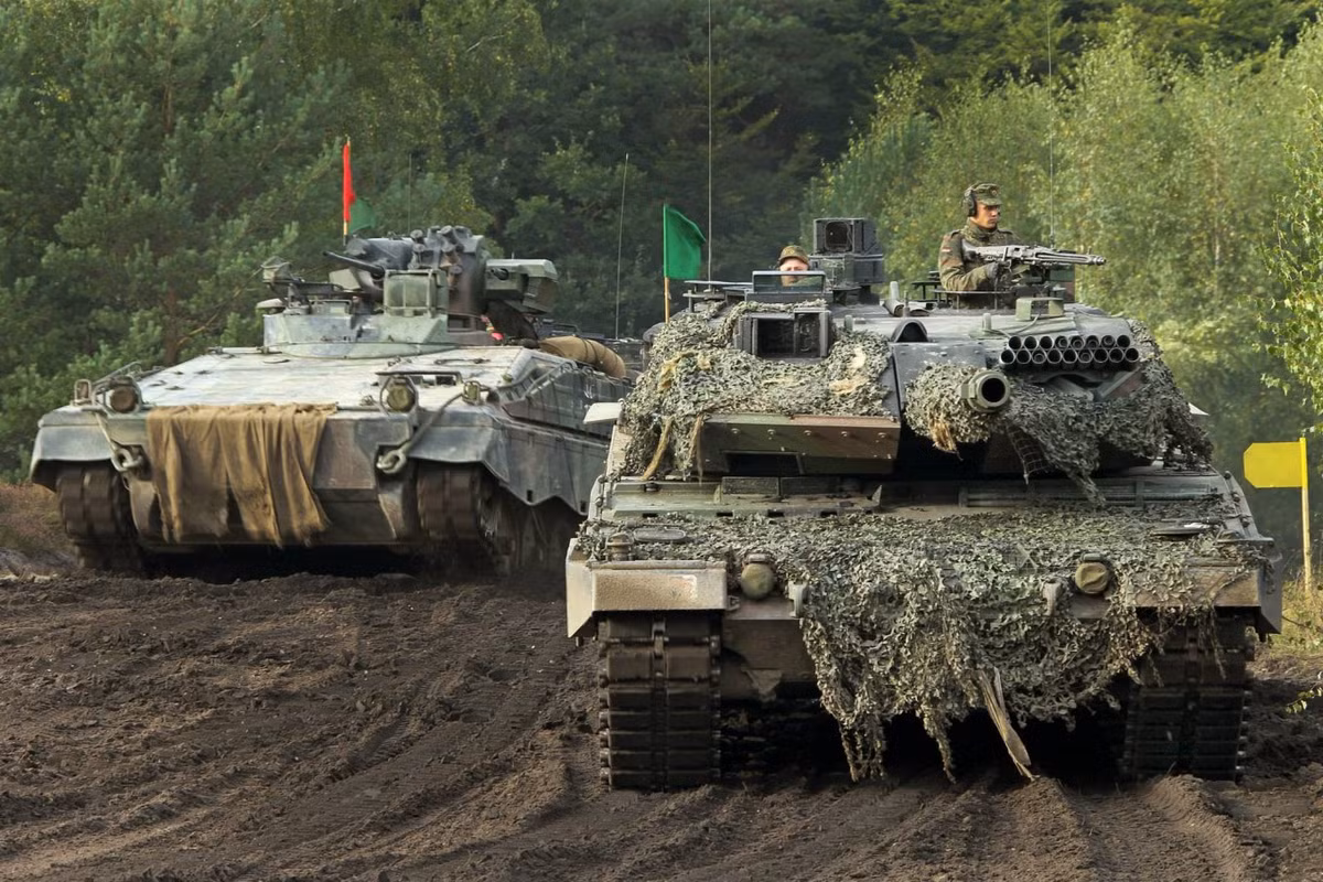 Mặc dù có lớp giáp bảo vệ tương đối tốt (Marder 1A3 có trọng lượng nặng gần gấp đôi xe chiến đấu bộ binh BMP-3 của Nga chỉ có 18,7 tấn), nhưng vũ khí của Marder 1A3 chỉ có thể yểm trợ cho bộ binh trong tầm gần. 