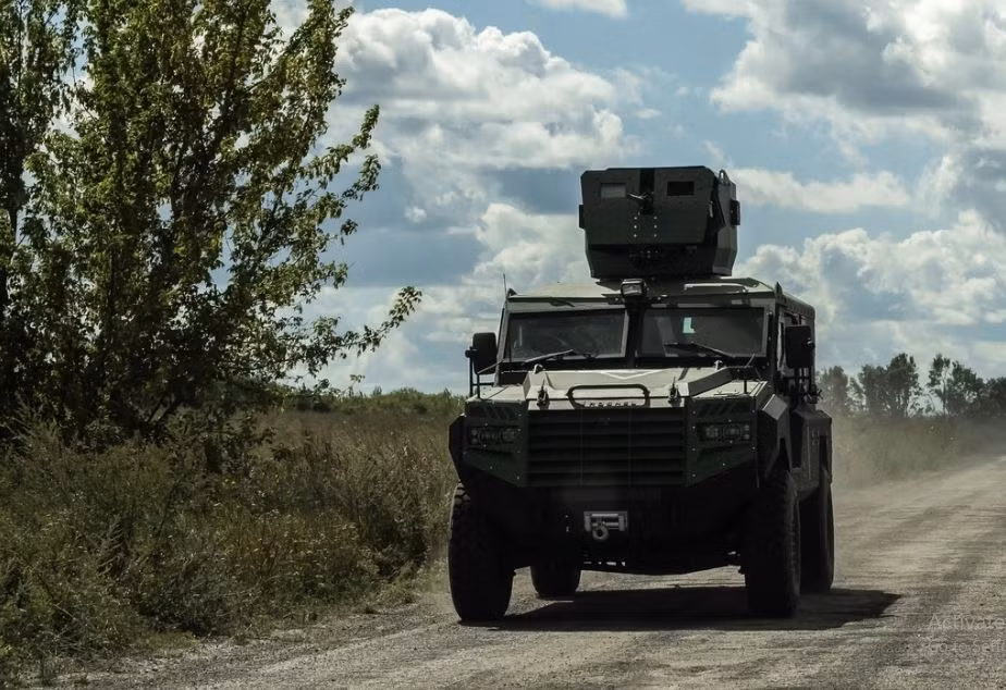 Vào thời điểm xung đột Nga-Ukraine dường như bùng lên trên nhiều mặt trận, Kiev đang tập trung vào khu vực Kursk của Nga, trong khi Moscow đã “bao vây” thành phố chiến lược Pokrovsk, quyết tâm chiếm toàn bộ khu vực Luhansk và Donetsk ở phía đông Ukraine.