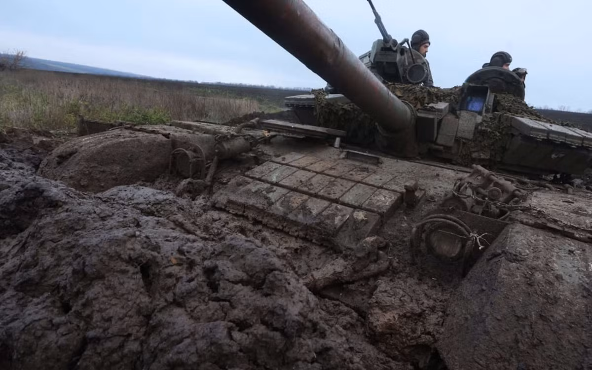 Hiện nay, cuộc chạy đua trước những cơn mưa mùa thu ở Ukraine sắp đến, khiến chỉ huy Quân đội Ukraine quyết tâm phá vỡ tuyến phòng thủ củ Nga trên hướng Zaporozhye. Với việc tung hai lữ đoàn dự bị chiến lược cuối cùng vào “cửa tử” Rabotino như trình bày ở trên; mục tiêu quân đội Ukraine là tiếp tục tìm ra "những lỗ hổng trong hàng phòng ngự của Nga". 