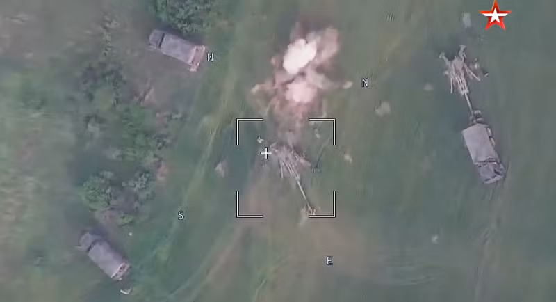 Sau những “phấn khởi lạc quan” ban đầu, pháo M777 đã “phơi xác” trên chiến trường Ukraine; tốc độ bị phá hủy và hỏng hóc còn nhanh hơn nhiều lần số pháo mới, mà Mỹ viện trợ. Vậy đâu là nguyên nhân?