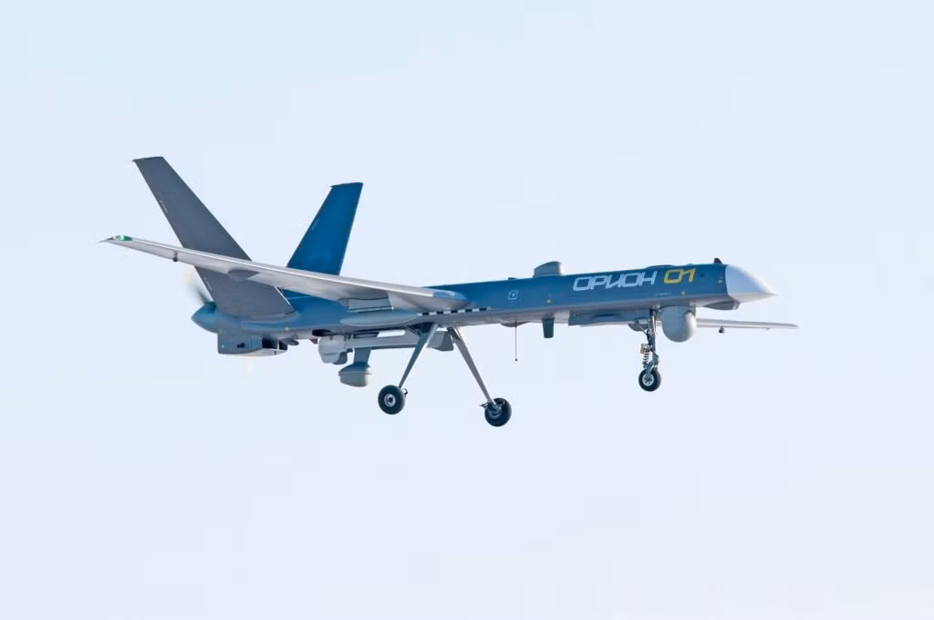 UAV trinh sát Kronshtadt Orion, thuộc Trung đoàn trinh sát UAV số 47 của Quân đội Nga (RFAF), đã ghi lại được những biến động tín hiệu điện tử bất thường trên tầng cao nhất của nhà hàng Magellan ở Krivoy Rog từ độ cao 3.000 mét. Tình báo Nga phát hiện qua camera ảnh nhiệt rằng, phòng tiệc tưởng chừng trống rỗng ở tầng hai, thực chất lại có hơn 40 sĩ quan đeo cầu vai.