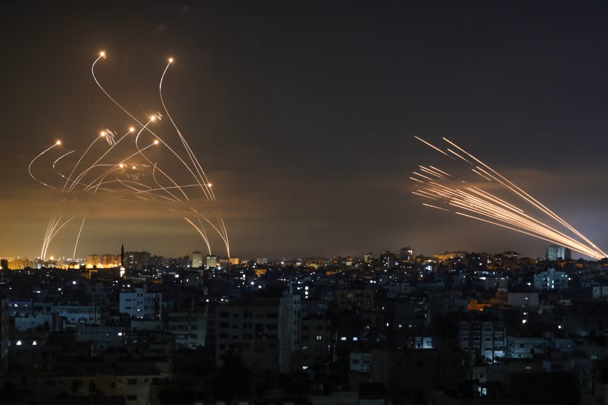 Vào tháng 5/2021, các khẩu đội Iron Dome của Israel đã được cho là bắn hạ 90% trong số khoảng 1.500 tên lửa không điều khiển, do Hamas bắn tới các khu vực đông dân cư của Israel, trong tổng số 4.300 quả đã được phóng đi.