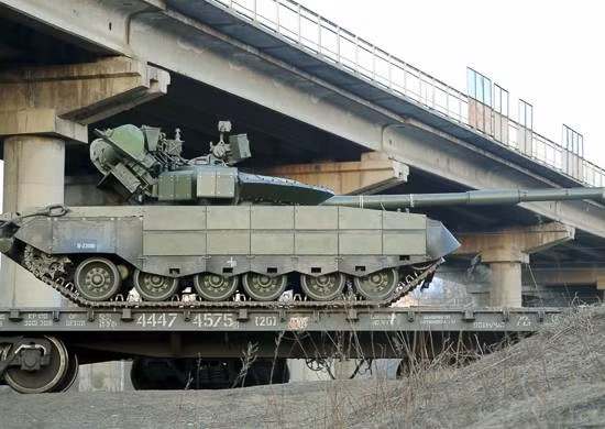 Các chuyên gia Ukraine tin rằng, Nga đã nhập khẩu các phụ kiện và linh kiện điện tử liên quan; giúp tăng cường đáng kể khả năng chiến tranh điện tử, phát hiện và định vị nhanh chóng các mối nguy hiểm đe dọa với xe tăng của họ. Kết quả là nhiều tên lửa và UAV tự sát của Ukraine đã bay chệch mục tiêu.