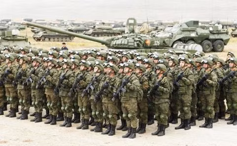 Kẻ thù số một của NATO là Nga. Sự bành trướng về phía đông như vậy không chỉ là mối đe dọa nghiêm trọng đối với an ninh quốc gia của Nga, mà còn là một sự uy hiếp lớn về mặt tinh thần đối với Moscow.