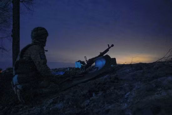 Tuy nhiên, theo báo cáo chiến đấu của Quân đội Nga, ngay cả trong khu vực Donbass, Quân đội Nga và lực lượng dân quân thân Nga, chỉ kiểm soát 93% diện tích lãnh thổ Luhansk và 54% Donetsk. Cuộc tiến công của Nga, đã thực sự vấp phải sự kháng cự của Quân đội Ukraine.