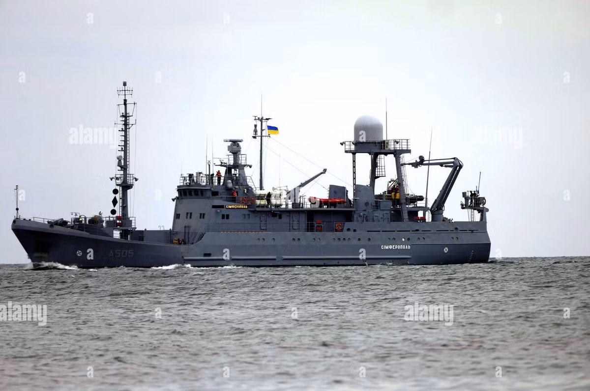 Theo thông tin của truyền thông Nga, tàu trinh sát Pereyaslav của Hải quân Ukraine, đang neo đậu tại cửa sông Danube, cách biên giới Ukraine và Romania không xa.