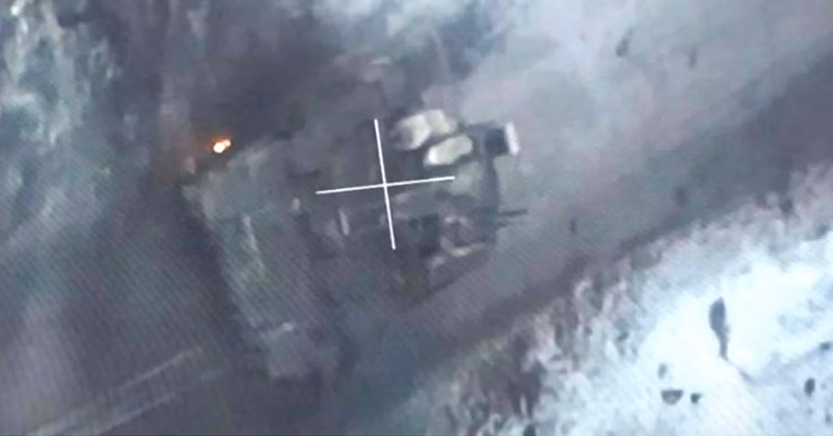 Tuy nhiên, tháp pháo của chiếc BMPT có mái che chống UAV tự sát và lớp giáp tương đối dày, điều quan trọng nhất là xe sử dụng tháp pháo không người lái trên cao, dù tháp pháo có bị phá hủy cũng không gây tổn hại cho xe và các thành viên tổ lái. 