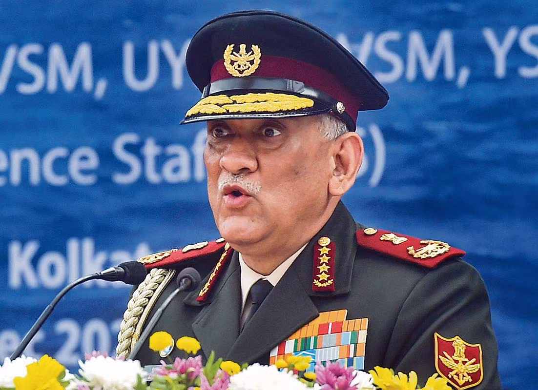 Trong thời gian nắm quyền, dù là Tổng tham mưu trưởng quân đội hay tham mưu trưởng Bộ Quốc phòng, trong quá trình giải quyết xung đột biên giới, Rawat đều thể hiện mình là người “thực dụng cứng rắn”, đặc biệt là với Trung Quốc.