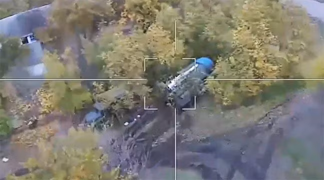 Trong vài tuần qua, pháo binh Ukraine đã liên tục bị UAV tự sát của Nga tấn công. Theo dữ liệu từ các video được truyền thông Nga đăng tải, UAV Lancet đã phá hủy thành công ít nhất 4 khẩu lựu pháo xe kéo M777.