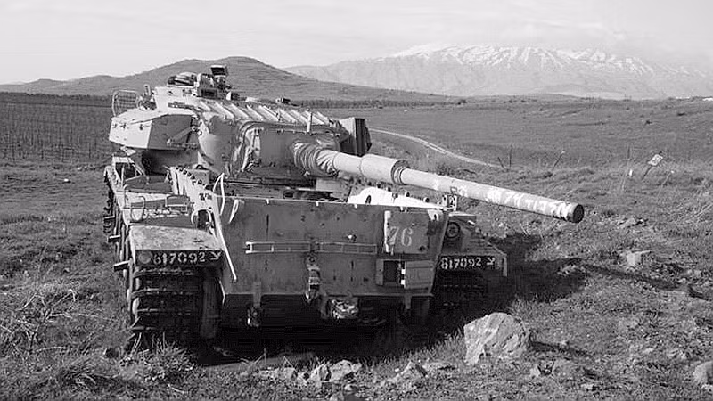 Cuộc tấn công phủ đầu của Israel vào các nước láng giềng, không được một số đồng minh châu Âu ủng hộ. Anh đã hủy bỏ một dự án phát triển xe tăng chung với Israel, Pháp cấm giao thêm máy bay chiến đấu Mirage và tàu tên lửa cho Israel.