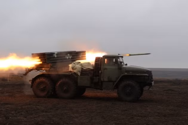 Tuy nhiên nếu xung đột lớn có xảy ra, thì Quân đội Ukraine cũng không đủ đạn pháo chiến đấu; do nguồn đạn trong các kho dự trữ của nước này đã cạn kiệt, nhưng các quốc gia phương Tây không thể viện trợ, do pháo của Ukraine thuộc loại khác hệ với pháo binh của phương Tây. 