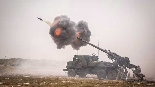 UAV tự sát Lancet "tìm - diệt" pháo tự hành CAESAR của Ukraine UAV tu sat Lancet