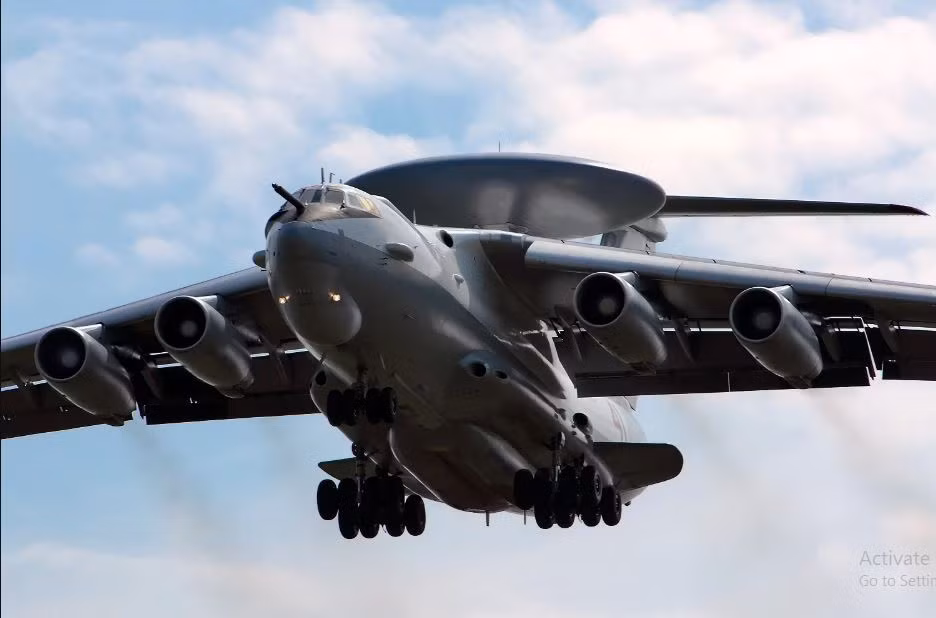 Mặc dù Nga có sẵn một số lượng lớn khung thân máy bay vận tải Il-76, nhưng họ không chế tạo AWACS mới; mà chọn phương án nâng cấp máy bay AWACS A-50 từ thời Liên Xô lên A-50U. Việc này dẫn đến không tăng được số lượng máy bay AWACS của quân đội Nga. 