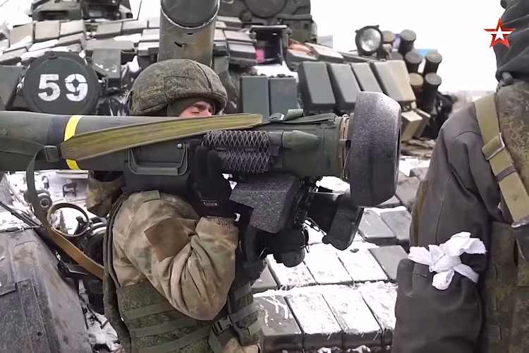 Còn yêu cầu của Tổng thống Ukraine Zelensky đề nghị NATO cung cấp xe tăng và máy bay chiến đấu không được đáp ứng; nhưng sẽ tăng cường hỗ trợ Kiev trong nhiều lĩnh vực khác nhau, bao gồm cả việc cung cấp vũ khí. 
