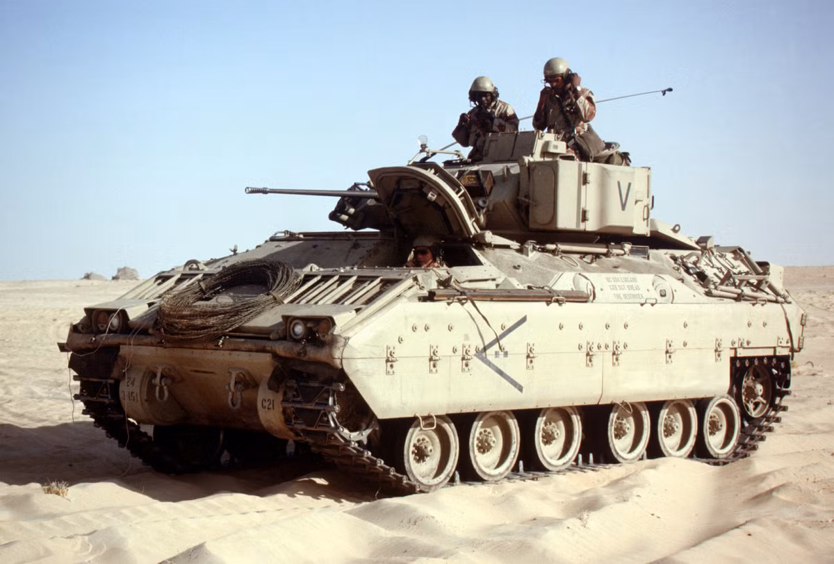 Xe tang M1 Abrams tac chien ra sao trong tay quan doi Ukraine?-Hinh-3