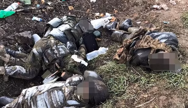 Theo quân đội Ukraine, một nửa thương vong của quân đội Nga trên chiến trường Ukraine đến từ mặt trận Bakhmut. Tuy nhiên, phía Nga cũng cho rằng quân đội Ukraine phải hứng chịu rất nhiều tổn thất ở mặt trận này.