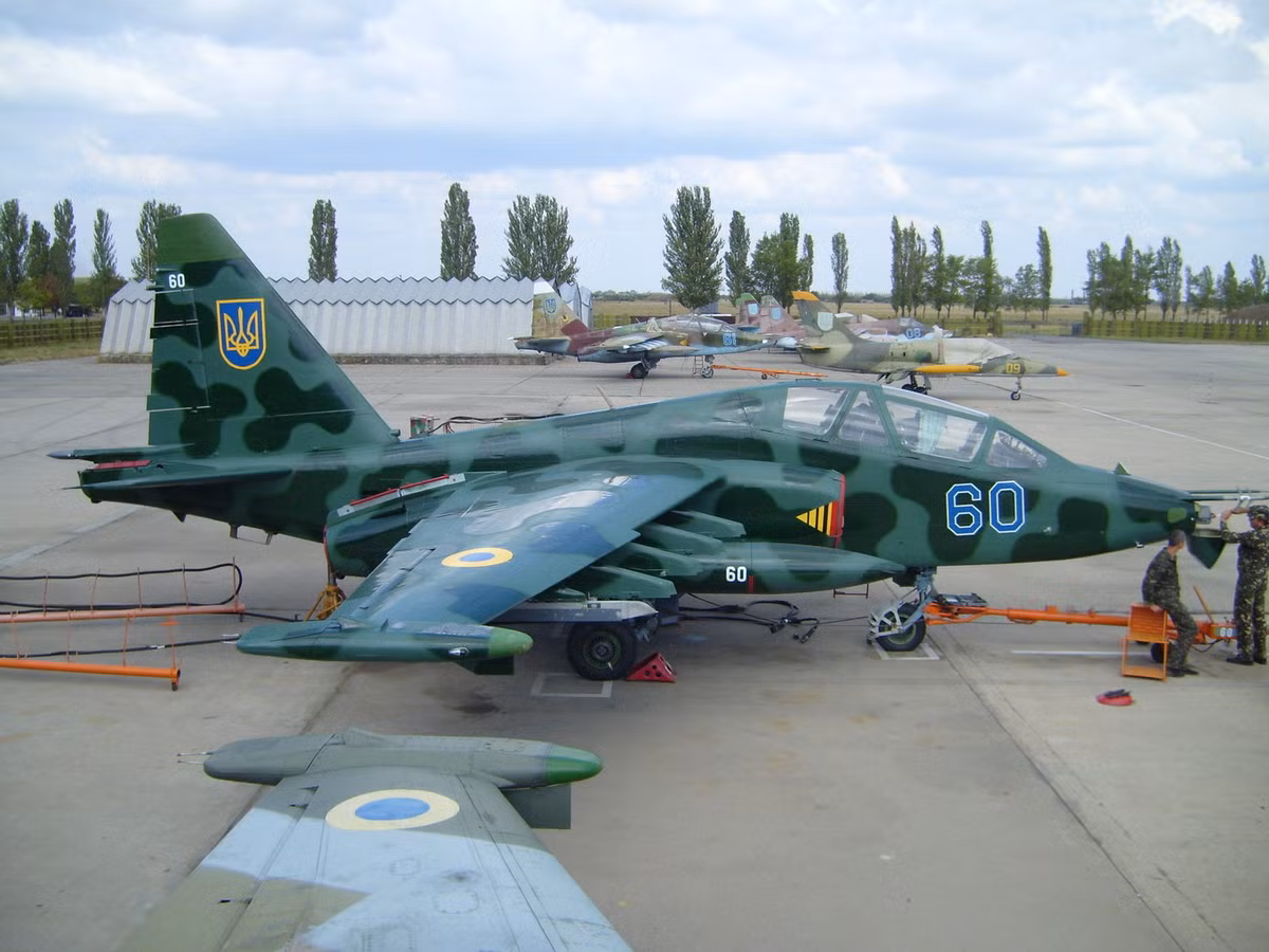 Donbass là một nơi rất nguy hiểm đối với máy bay Ukraine. Nếu 100.000 binh sĩ, 1.200 xe tăng và hàng trăm phương tiện chiến đấu khác, hiện đang được Nga tập trung tại biên giới Nga-Ukraine, thì khu vực Donbass có thể trở nên nguy hiểm hơn đối với bất kỳ máy bay Ukraine nào. 