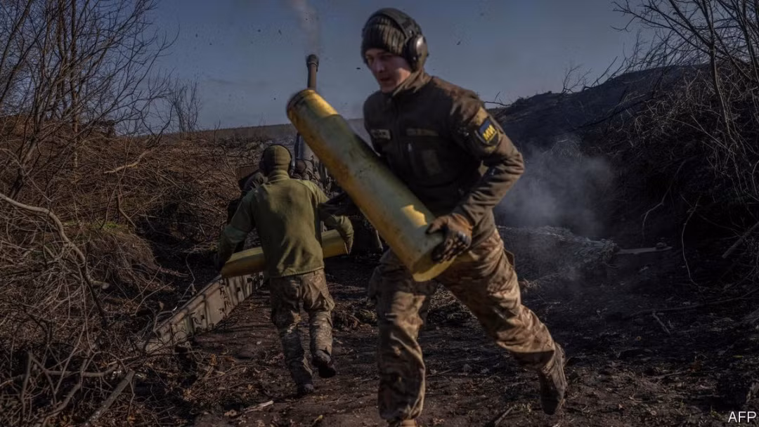 Hiện nay trên toàn bộ chiến trường Ukraine, mặt trận Bakhmut là nơi cuộc chiến diễn ra ác liệt nhất; cuộc chiến của hai bên tại đây kéo dài đã sang tháng thứ tư, và cuộc chiến giành quyền kiểm soát khu vực này trở nên vô cùng quan trọng, khi không bên nào muốn thua ở đây. 