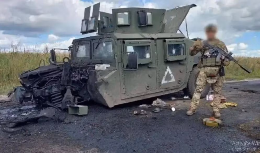 Quân đội Ukraine đã huy động lực lượng tinh nhuệ và chịu tổn thất lớn, nhưng chỉ chiếm được phần lãnh thổ là đất nông nghiệp và đất rừng ở tỉnh Kursk của Nga. Ở khu vực biên giới Kursk của Nga, dân cư thưa thớt, không có các thành phố, thị trấn kiên cố để quân Ukraine biến thành trận địa phòng thủ.